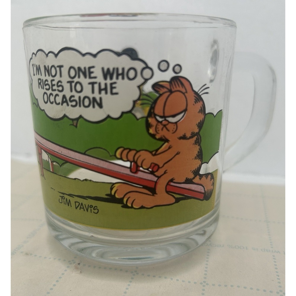 McDonalds 1980 GARFIELD Glass‎ Mug "Not One Who Rises To The Occasion"